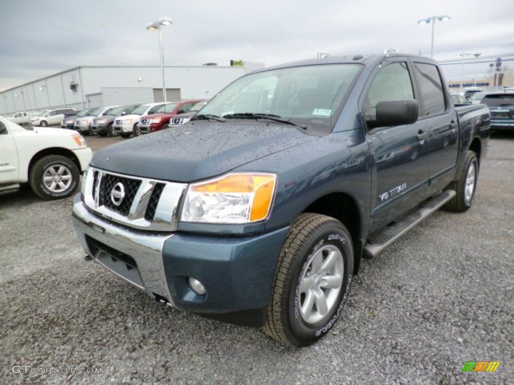 2014 Titan SV Crew Cab 4x4 - Graphite Blue / Charcoal photo #3
