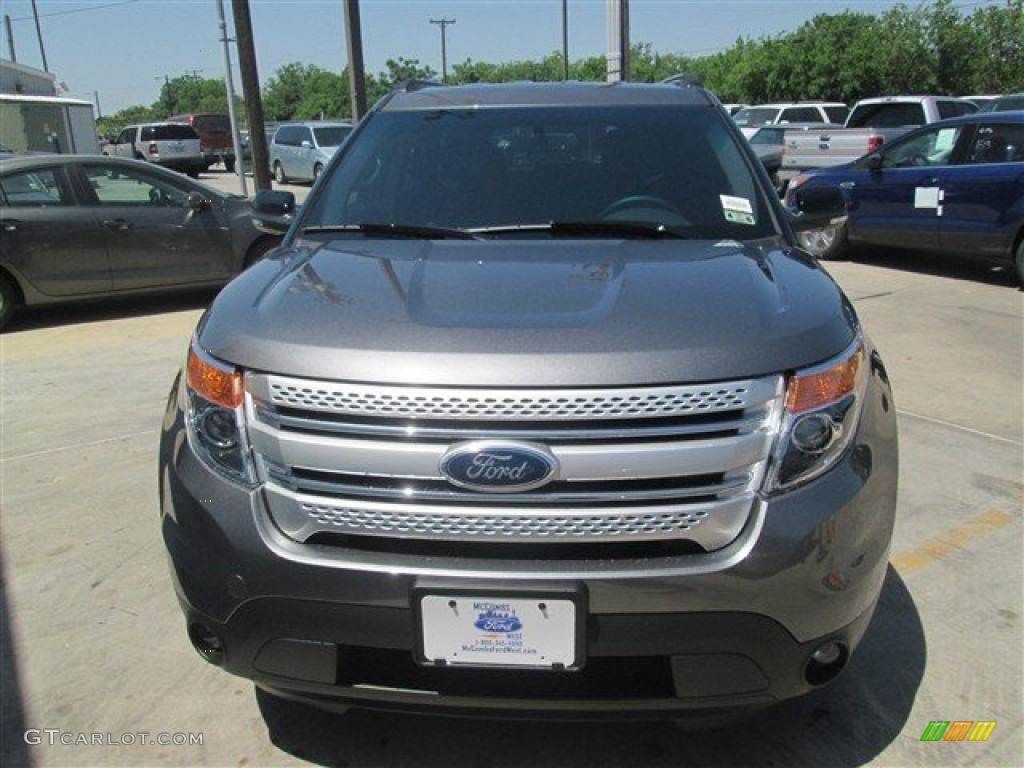 2014 Explorer XLT - Sterling Gray / Charcoal Black photo #2