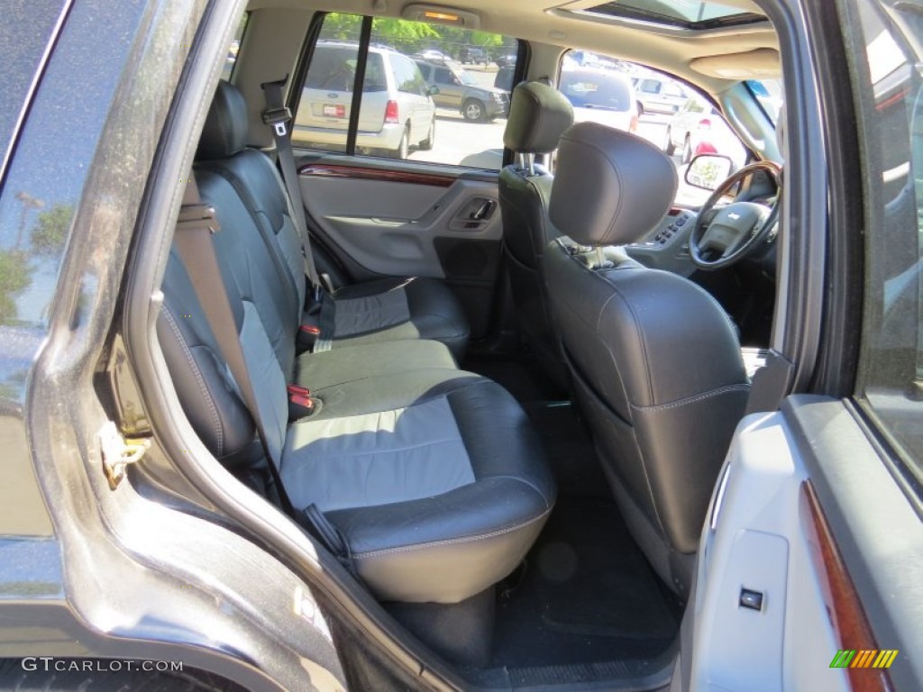 2004 Grand Cherokee Overland - Brillant Black Crystal Pearl / Dark Slate Gray photo #12