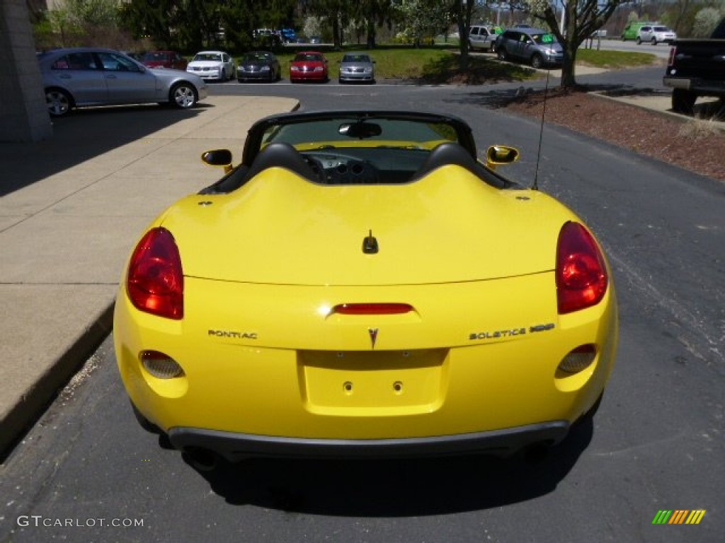 2008 Solstice GXP Roadster - Mean Yellow / Ebony photo #7