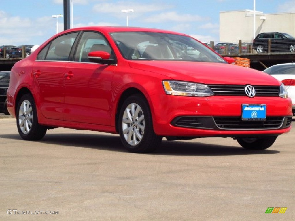 2014 Jetta SE Sedan - Tornado Red / Titan Black photo #1