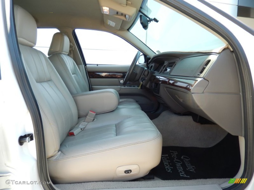 2007 Grand Marquis LS - Vibrant White / Light Camel photo #16