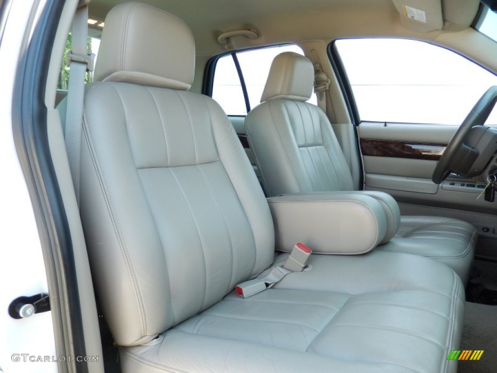2007 Grand Marquis LS - Vibrant White / Light Camel photo #17