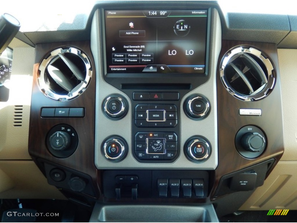 2015 Ford F350 Super Duty Lariat Crew Cab 4x4 Controls Photo #93235382