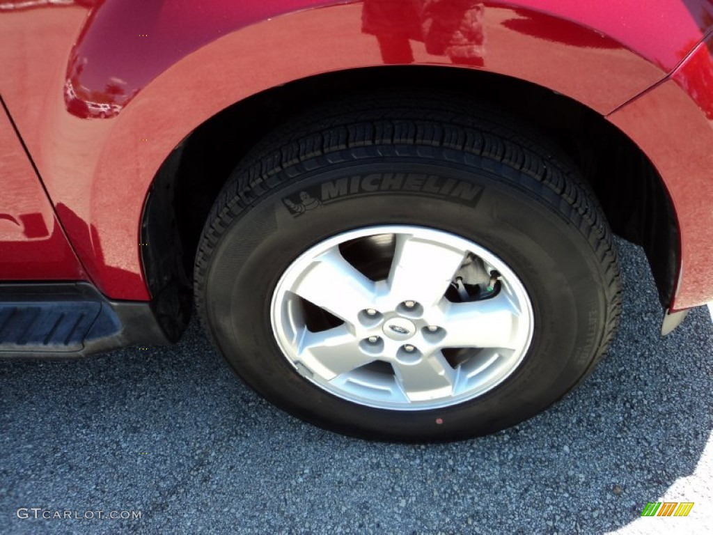2011 Escape XLT - Sangria Red Metallic / Camel photo #3