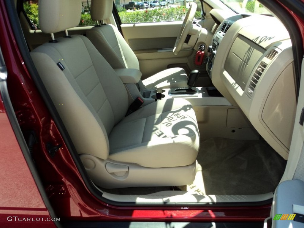 2011 Escape XLT - Sangria Red Metallic / Camel photo #21