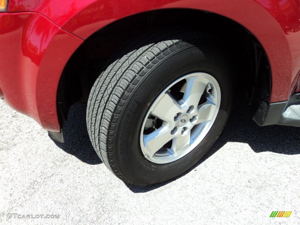 2011 Escape XLT - Sangria Red Metallic / Camel photo #31