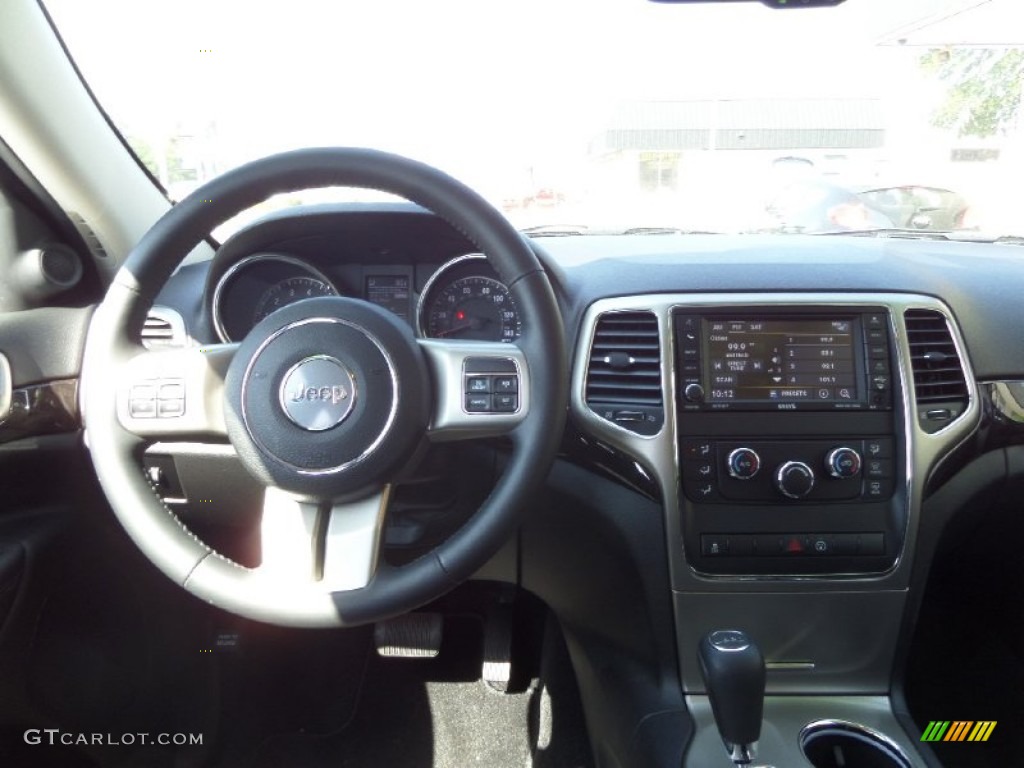 2013 Grand Cherokee Laredo - Winter Chill Pearl / Dark Graystone/Medium Graystone photo #15