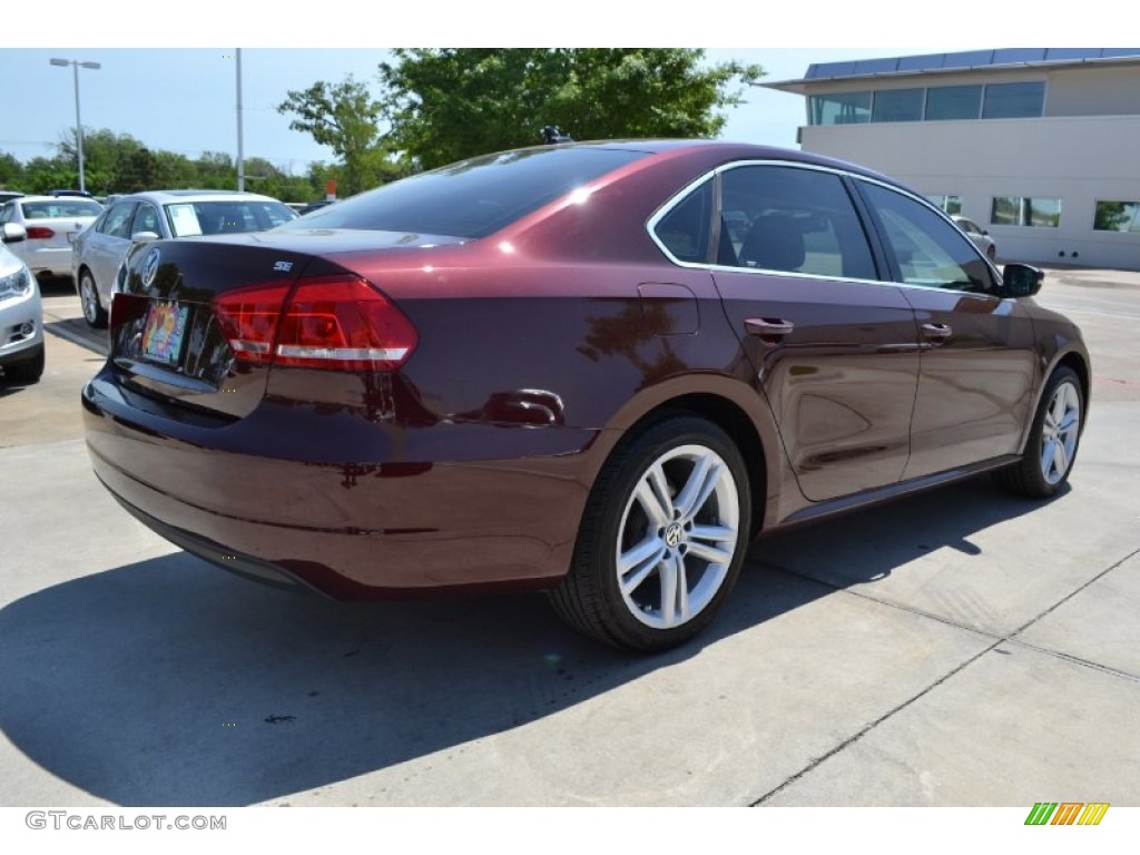 2014 Passat 2.5L SE - Opera Red Metallic / Titan Black photo #5