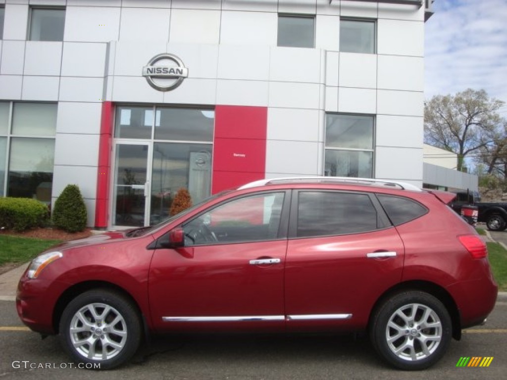 2011 Rogue SV AWD - Cayenne Red / Black photo #8