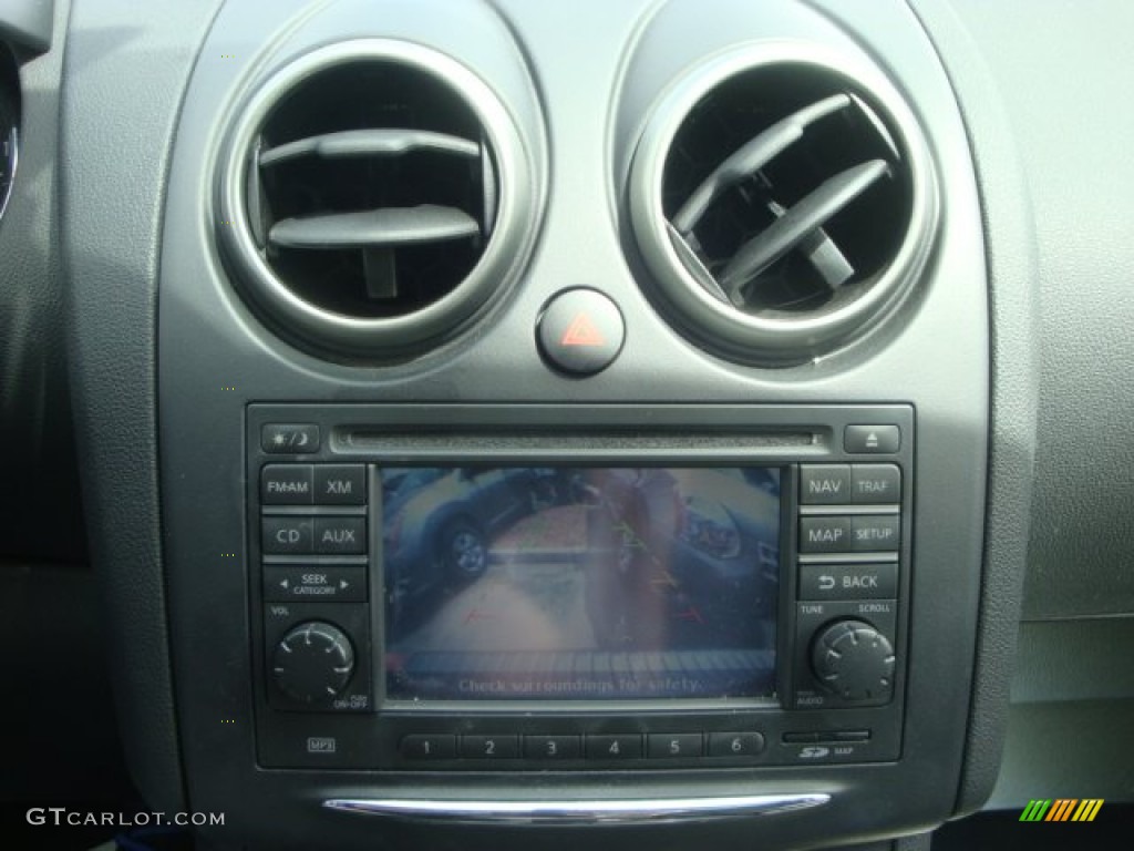 2011 Rogue SV AWD - Cayenne Red / Black photo #22