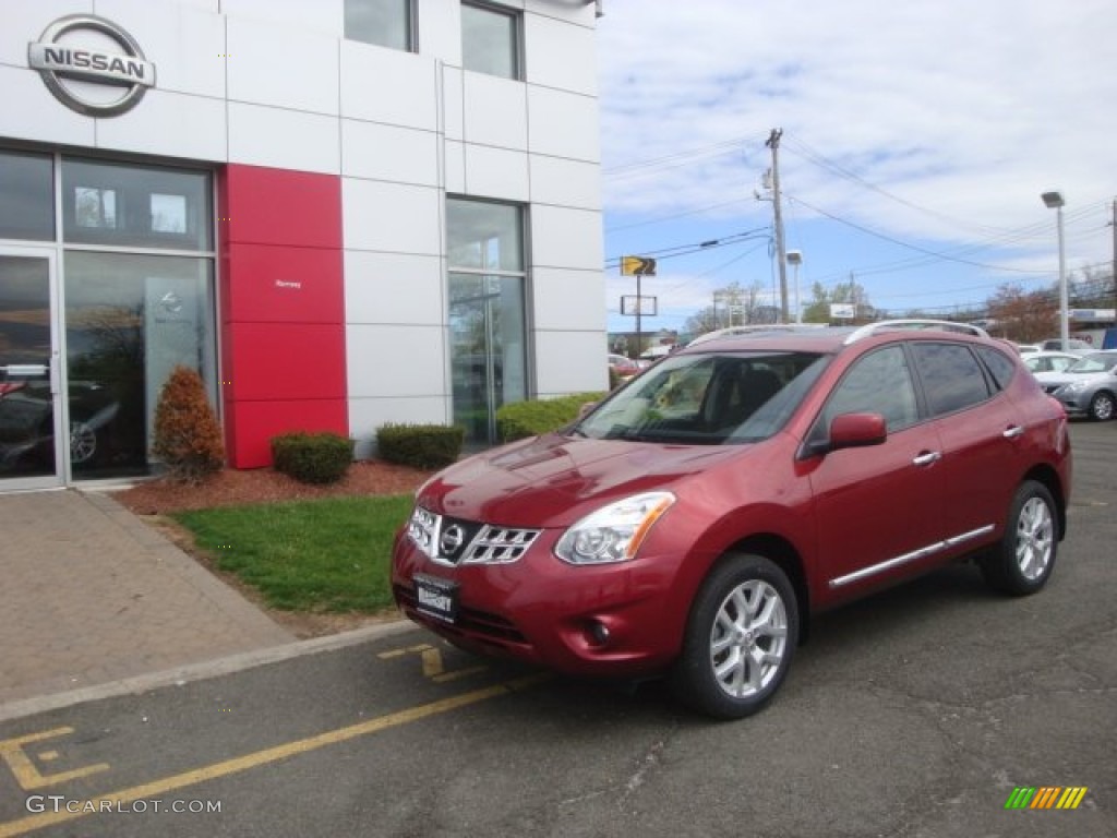2011 Rogue SV AWD - Cayenne Red / Black photo #28