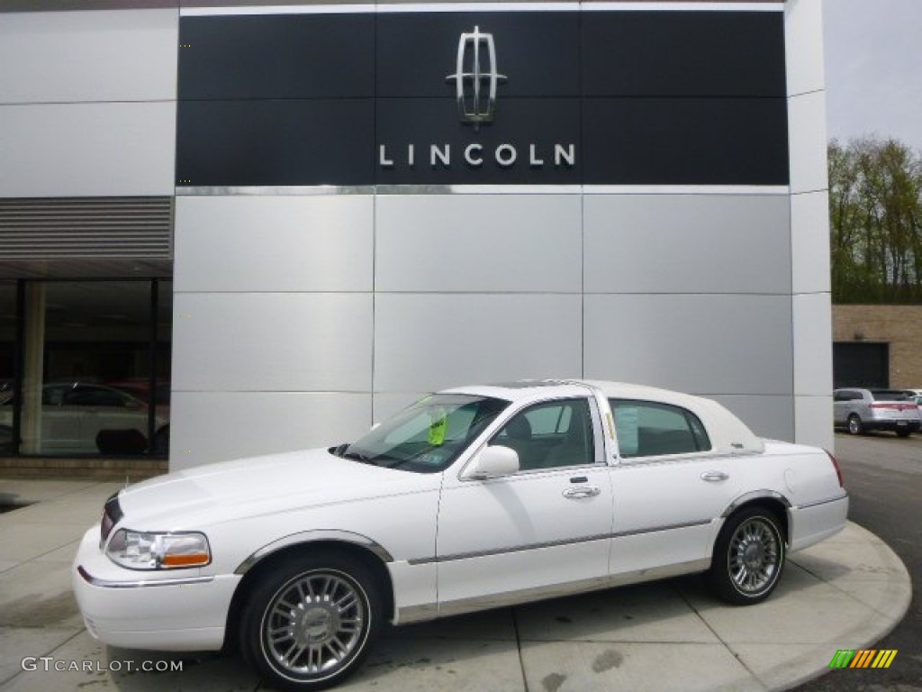 Vibrant White Lincoln Town Car