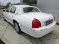 2007 Vibrant White Lincoln Town Car Signature Limited  photo #3