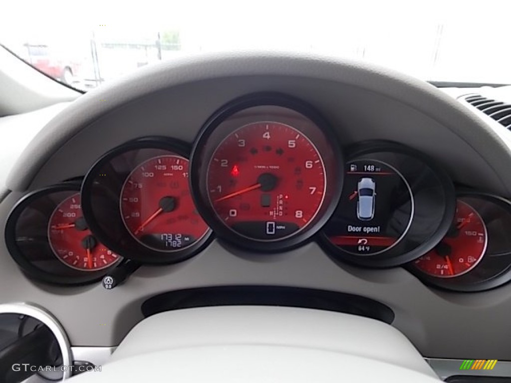 2013 Porsche Cayenne Standard Cayenne Model Gauges Photo #93254102
