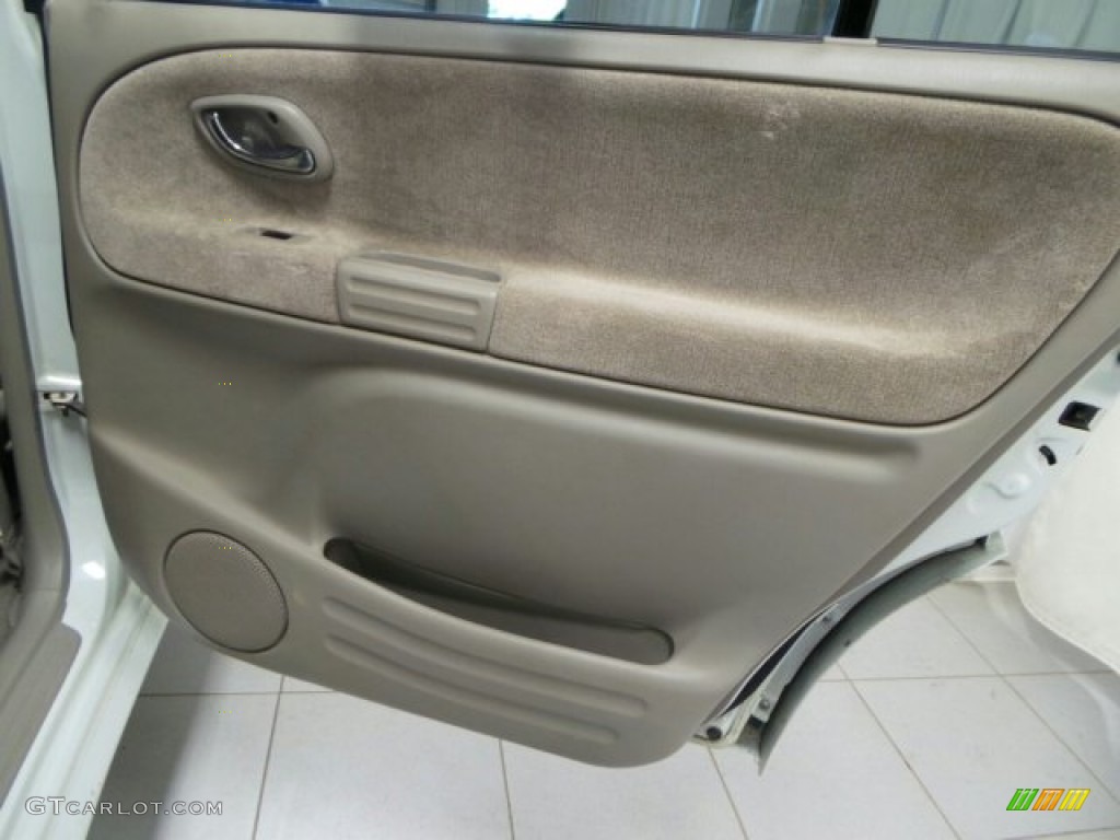 2005 XL7 LX 4WD - White Pearl / Beige photo #15