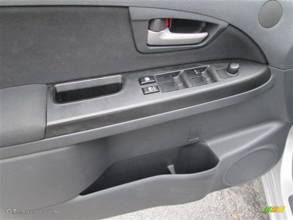 2013 SX4 Sedan LE Popular Package - Metallic Star Silver / Black photo #13