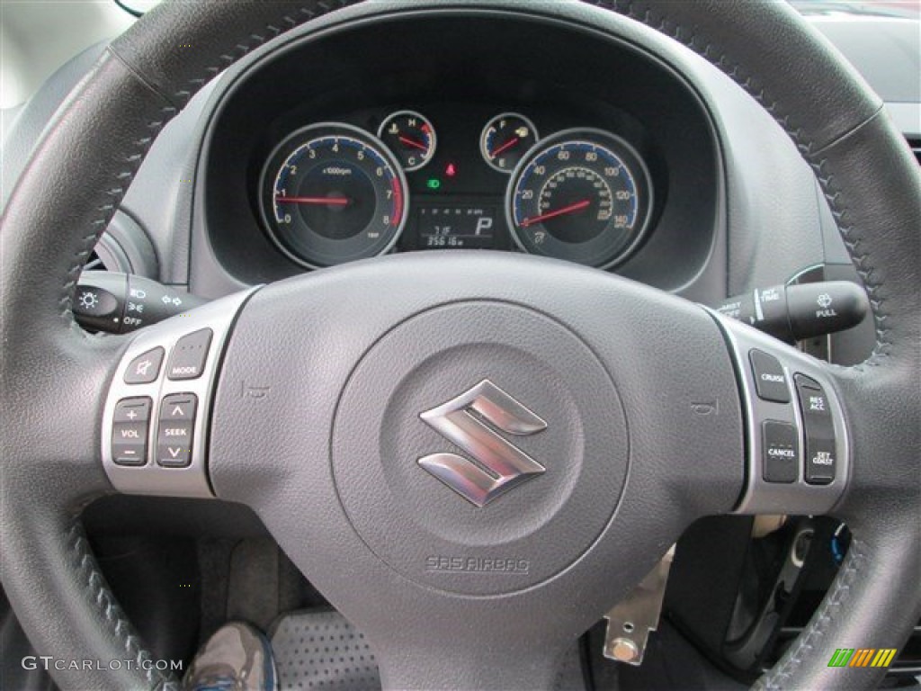 2013 SX4 Sedan LE Popular Package - Metallic Star Silver / Black photo #17