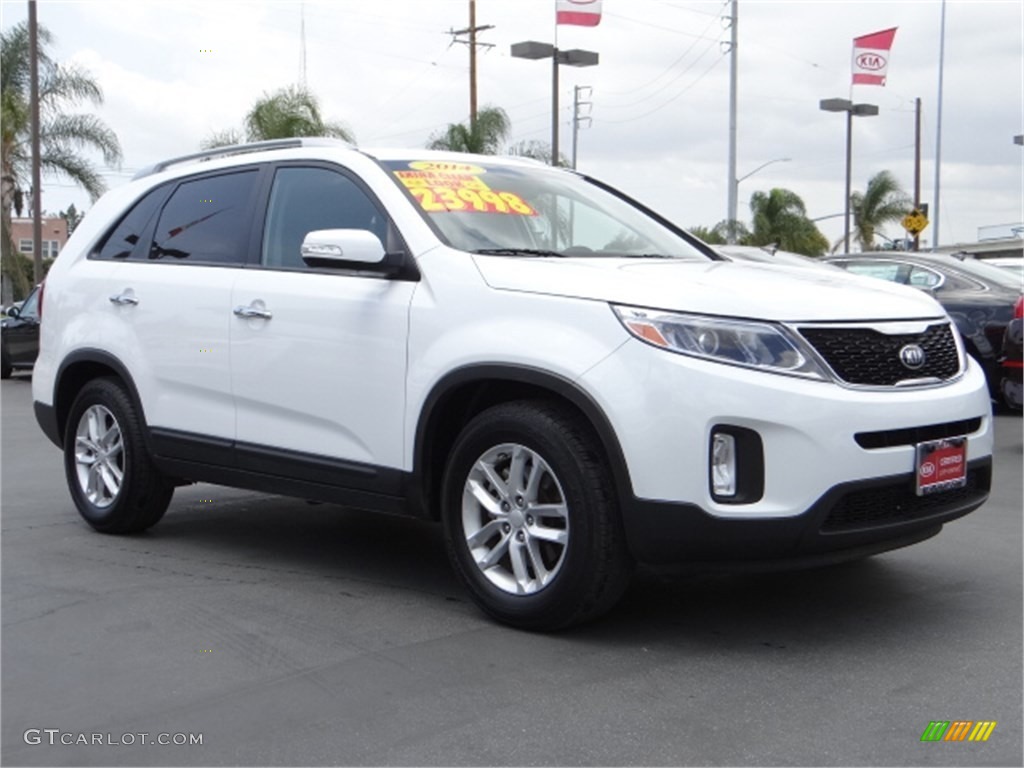 2014 Sorento LX - Snow White Pearl / Black photo #1