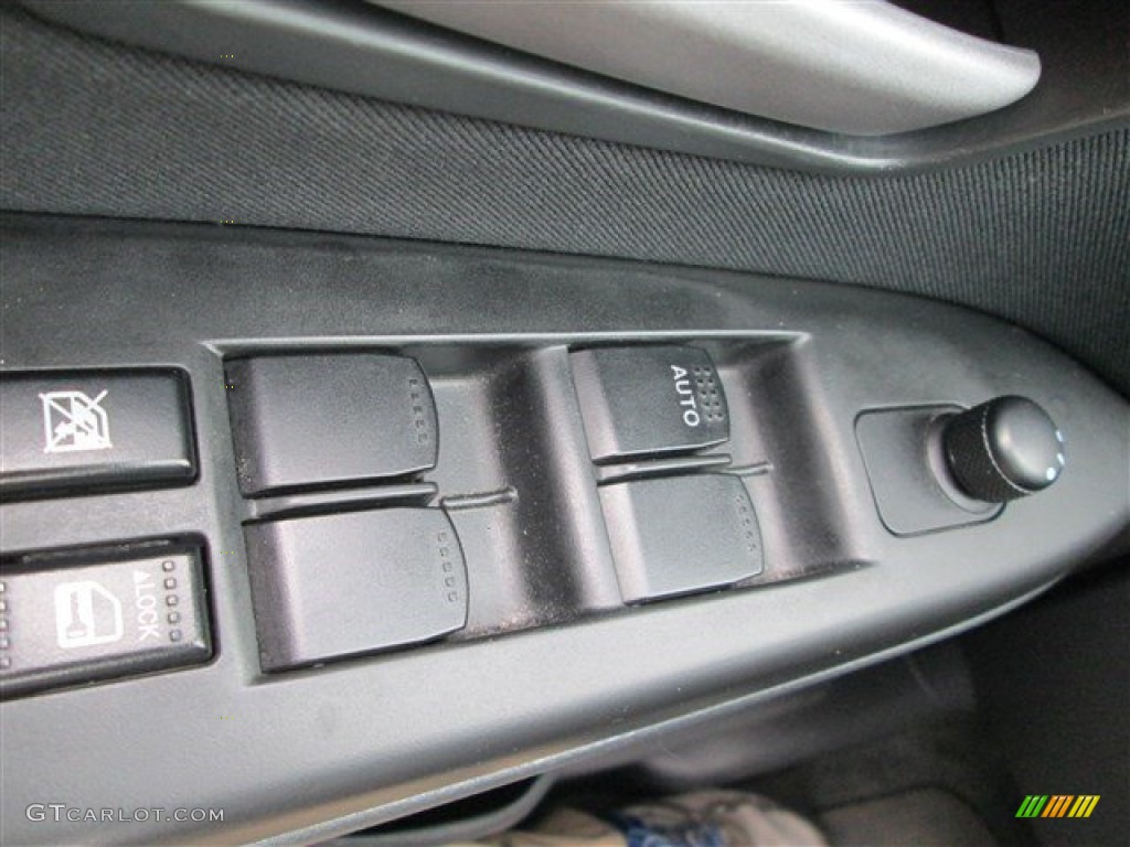 2013 SX4 Sedan LE Popular Package - Metallic Star Silver / Black photo #18