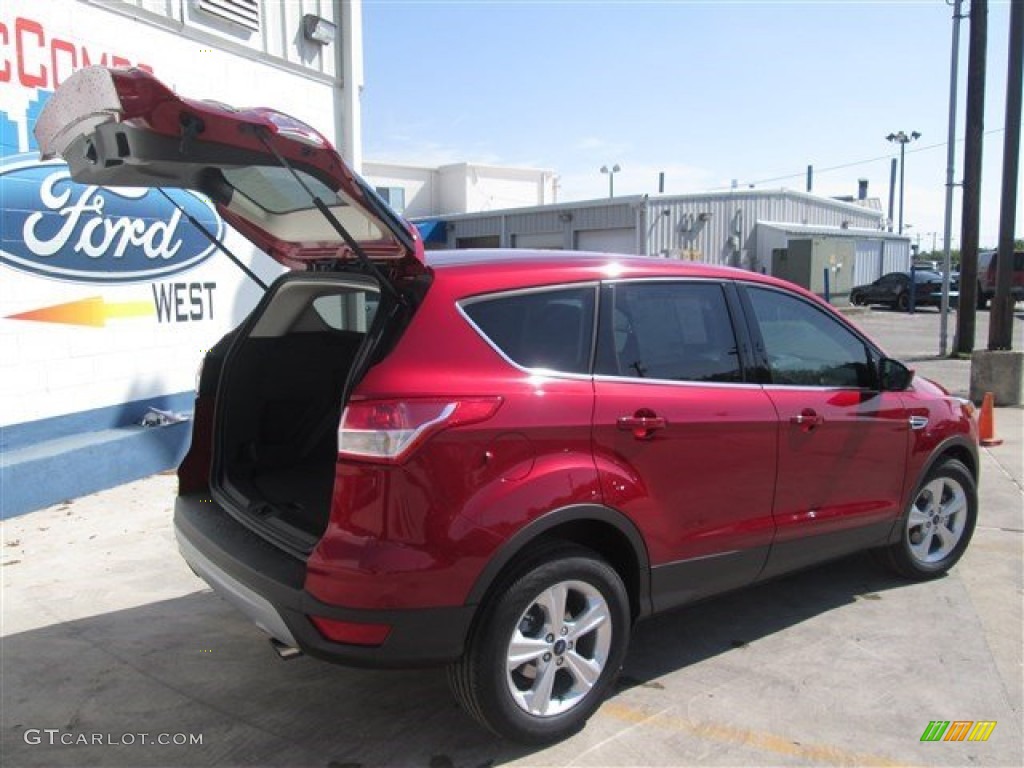 2014 Escape SE 1.6L EcoBoost - Ruby Red / Charcoal Black photo #11