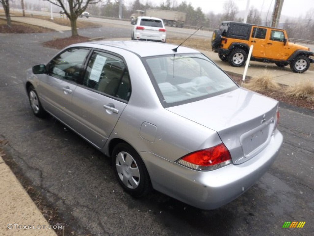 2004 Lancer ES - Cool Silver Metallic / Gray photo #6