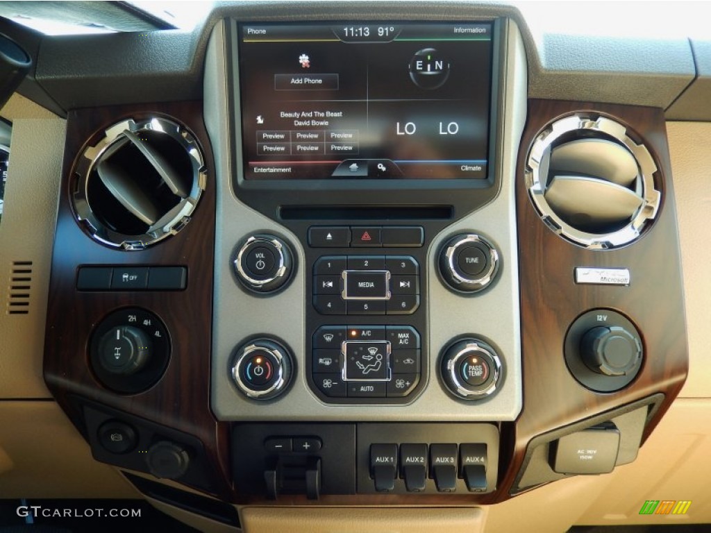 2015 Ford F350 Super Duty Lariat Crew Cab 4x4 Controls Photo #93275069