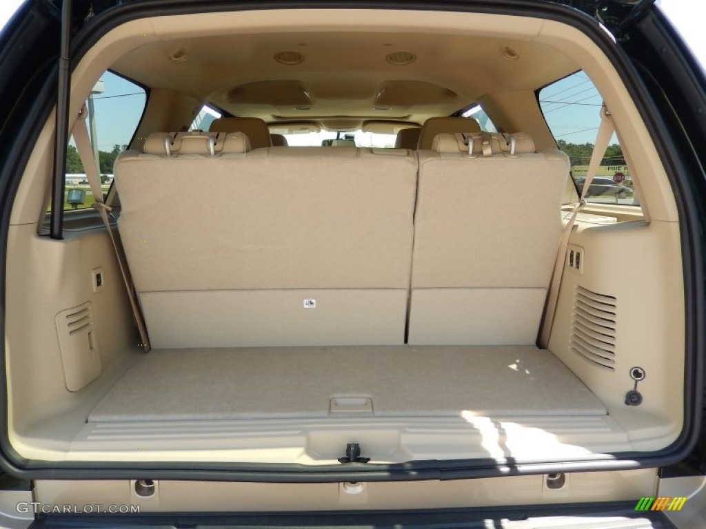 2014 Ford Expedition XLT Trunk Photos