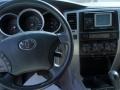 Black - 4Runner SR5 Photo No. 40