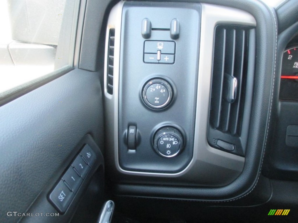 2015 GMC Sierra 3500HD Denali Crew Cab 4x4 Dual Rear Wheel Controls Photo #93285500
