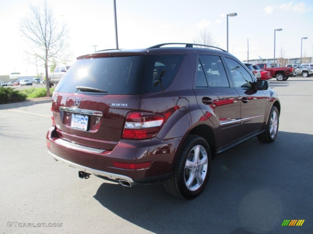 2009 ML 320 BlueTec 4Matic - Barolo Red Metallic / Cashmere photo #6