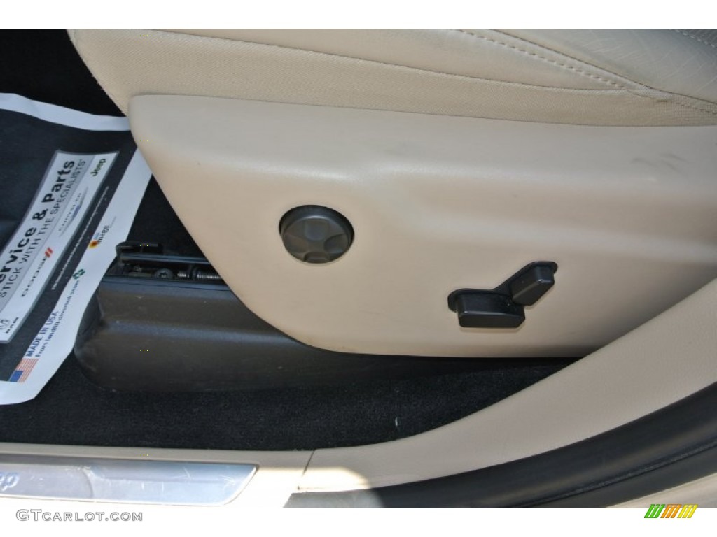 2014 Grand Cherokee Limited - Cashmere Pearl / New Zealand Black/Light Frost photo #9