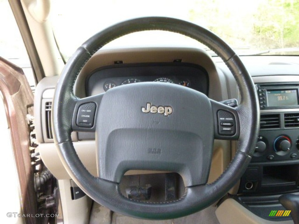 2004 Grand Cherokee Laredo 4x4 - Deep Lava Red Metallic / Taupe photo #18