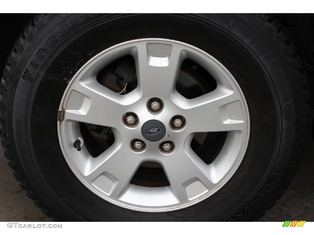 2005 Ford Escape XLT Wheel Photos