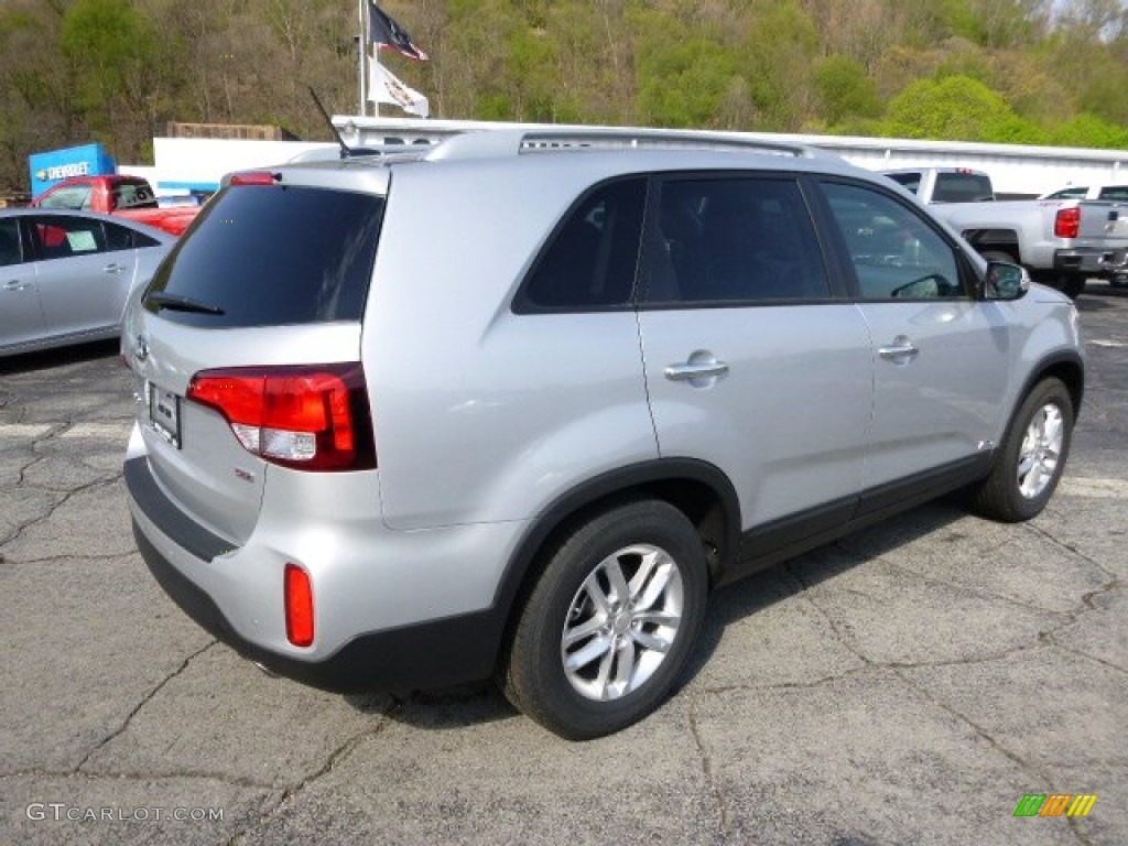 2015 Sorento LX - Bright Silver / Black photo #8