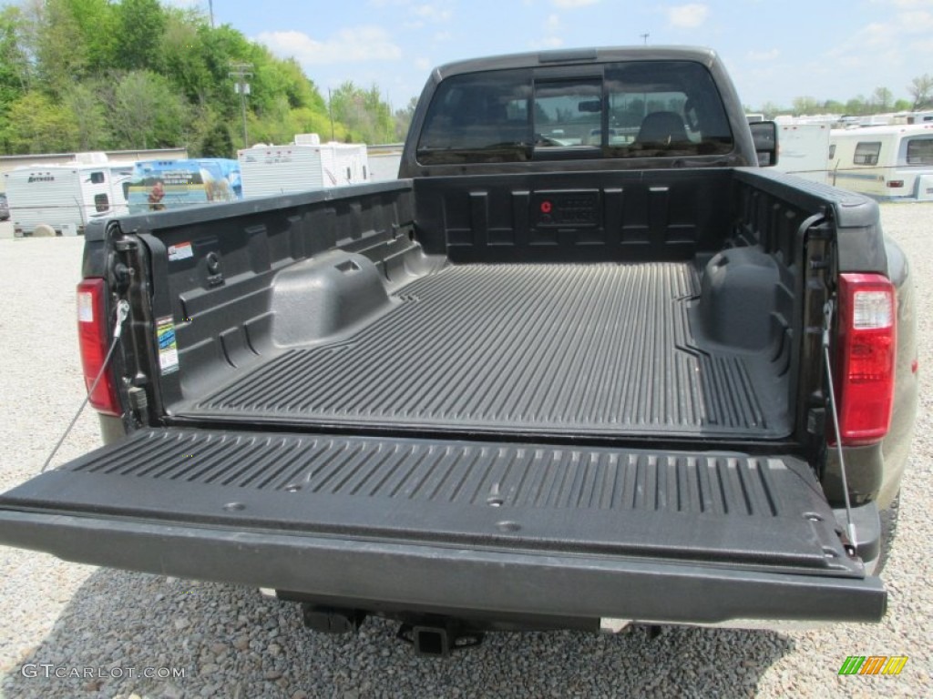 2008 F350 Super Duty Lariat Crew Cab 4x4 Dually - Forest Green Metallic / Camel photo #24