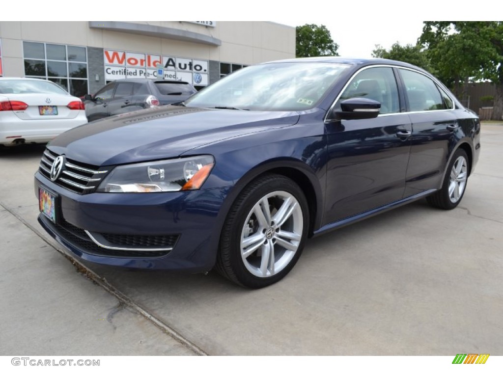 2014 Passat 2.5L SE - Night Blue Metallic / Cornsilk Beige photo #1