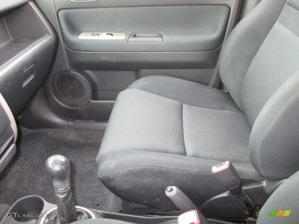 2006 xB  - Polar White / Dark Charcoal photo #15