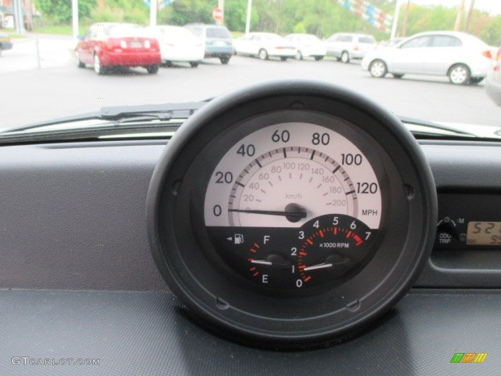 2006 xB  - Polar White / Dark Charcoal photo #33
