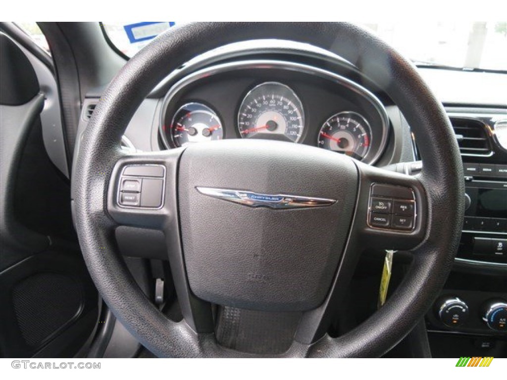 2012 200 LX Sedan - Bright Silver Metallic / Black/Light Frost photo #17