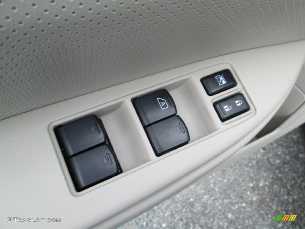 2012 Subaru Outback 2.5i Limited Controls Photo #93348194