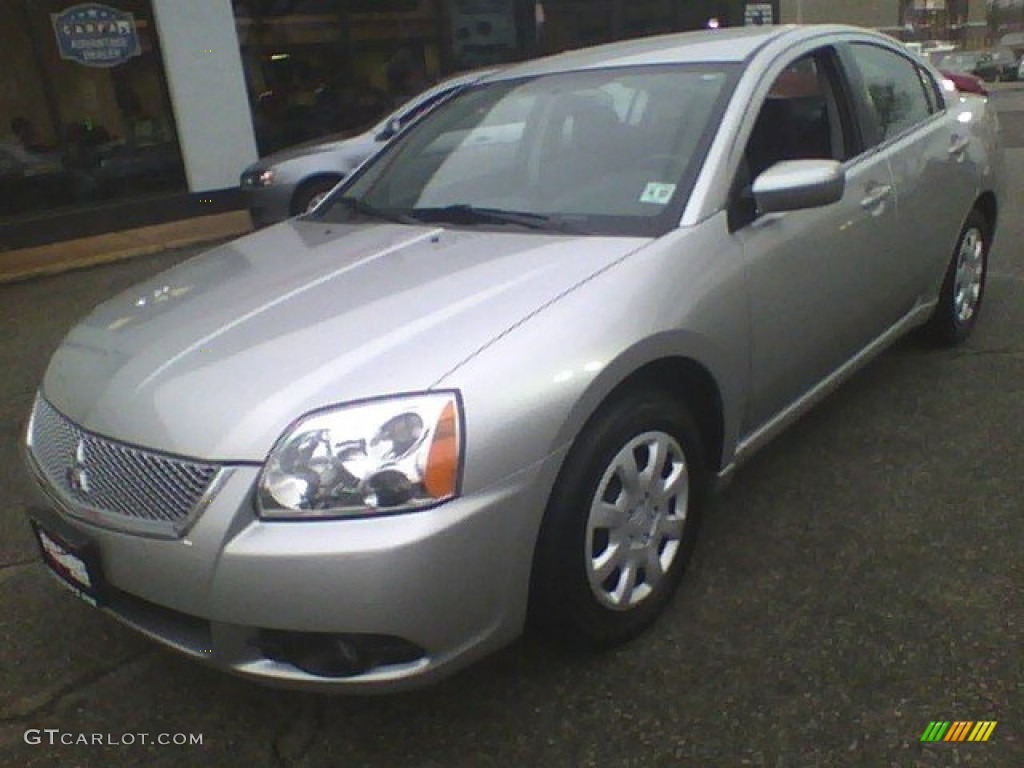 Quick Silver Mitsubishi Galant