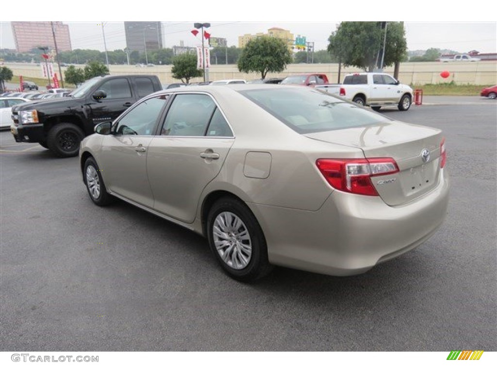 2014 Camry LE - Champagne Mica / Ivory photo #5
