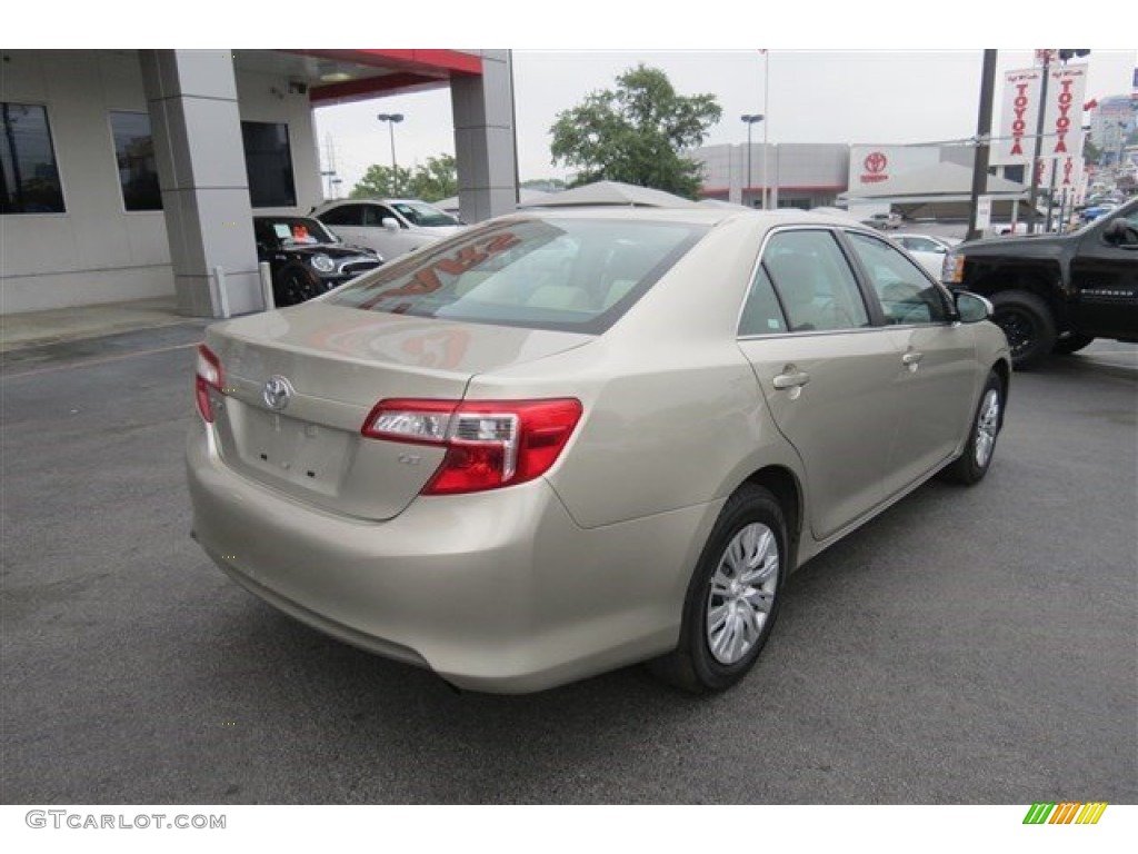 2014 Camry LE - Champagne Mica / Ivory photo #7