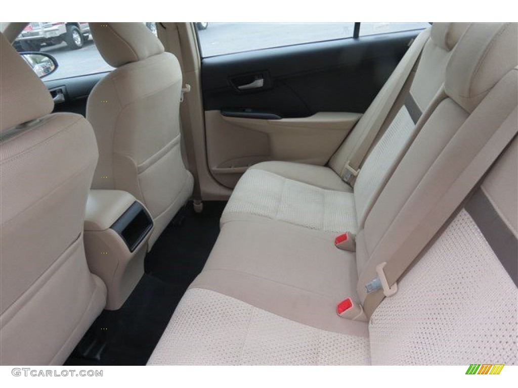 2014 Camry LE - Champagne Mica / Ivory photo #12