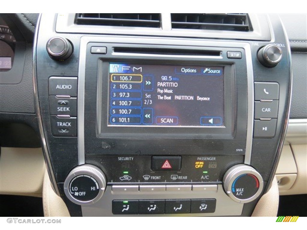 2014 Camry LE - Champagne Mica / Ivory photo #15