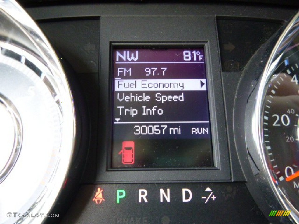 2011 Town & Country Touring - Blackberry Pearl / Black/Light Graystone photo #24