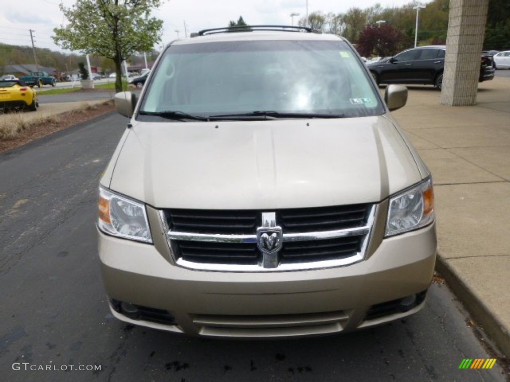 2008 Grand Caravan SXT - Light Sandstone Metallic / Medium Slate Gray/Light Shale photo #3