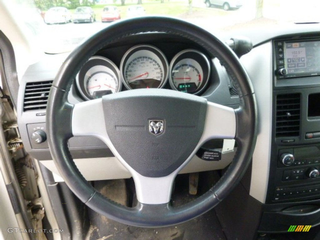 2008 Grand Caravan SXT - Light Sandstone Metallic / Medium Slate Gray/Light Shale photo #18