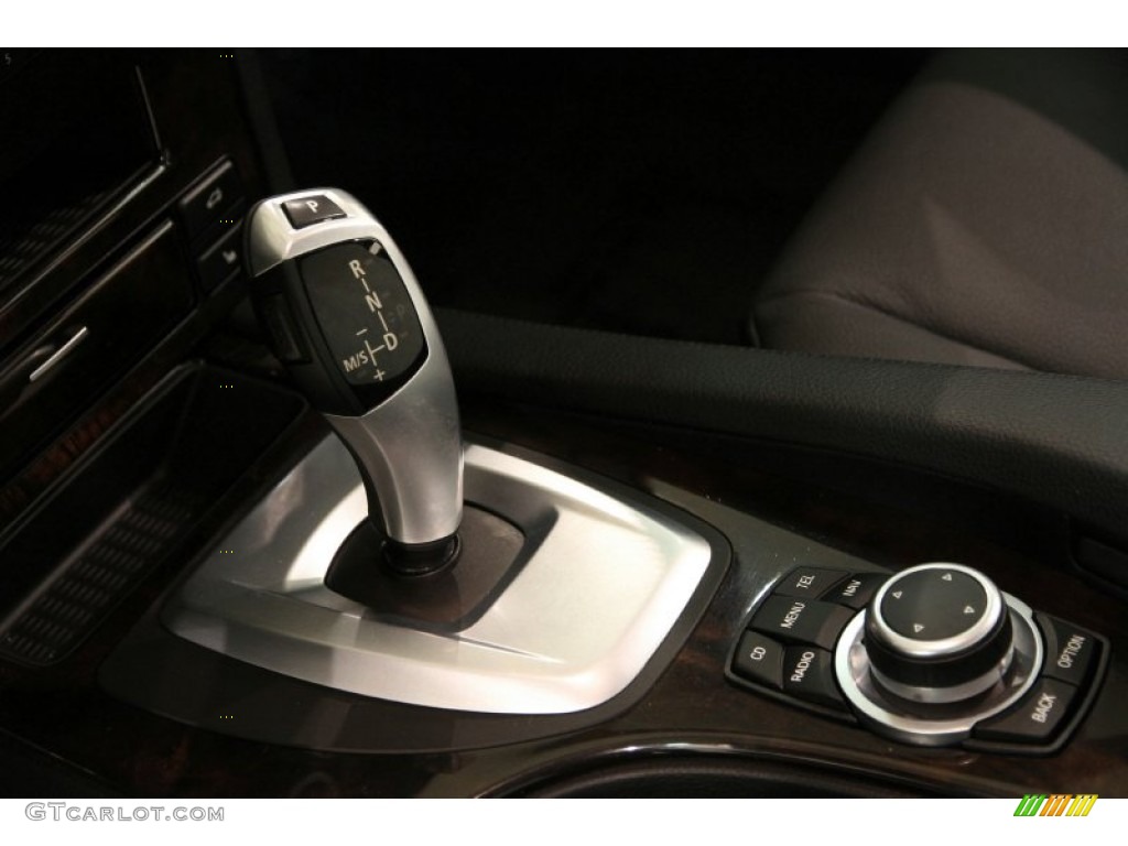 2010 BMW 5 Series 528i xDrive Sedan Transmission Photos